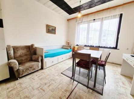 Pronájem bytu, garsoniéra, 30 m²