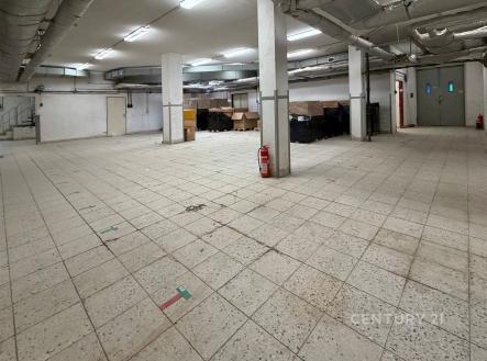 Pronájem skladovací prostor, 503 m²