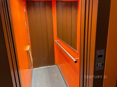 Pronájem bytu, 2+1, 58 m²