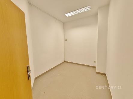 Pronájem kanceláře, 70 m²