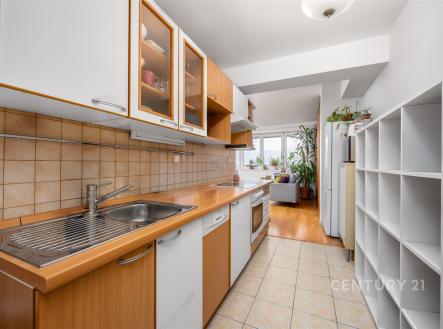 Pronájem bytu, 2+kk, 68 m²