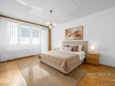 Pronájem bytu, 3+1, 77 m²