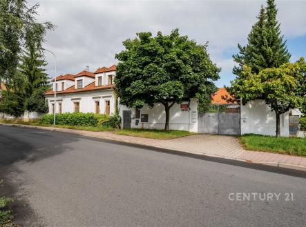 Pronájem bytu, 2+kk, 60 m²