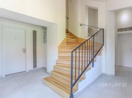 Pronájem bytu, 2+kk, 60 m²