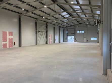 Pronájem výrobní prostor, 4 428 m²