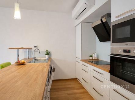 Pronájem bytu, 4+kk, 120 m²