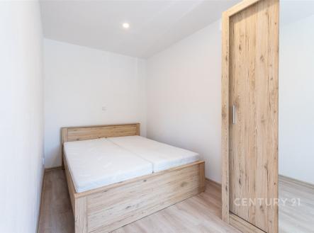 Pronájem bytu, 2+1, 45 m²
