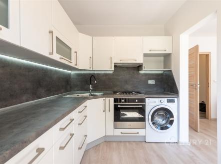 Pronájem bytu, 2+1, 45 m²