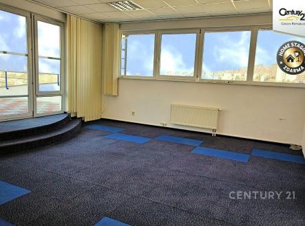 Pronájem kanceláře, 100 m²