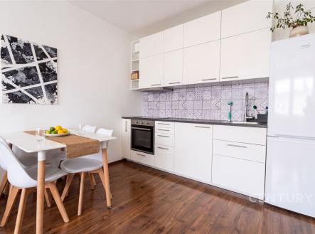 Pronájem bytu, 2+kk, 52 m²