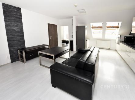 Pronájem bytu, 2+kk, 62 m²