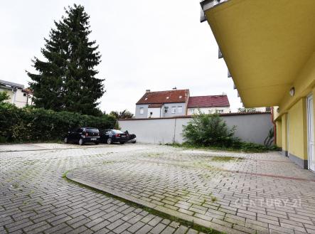 Pronájem bytu, 2+kk, 62 m²