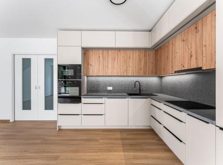 Pronájem bytu, 2+kk, 75 m²