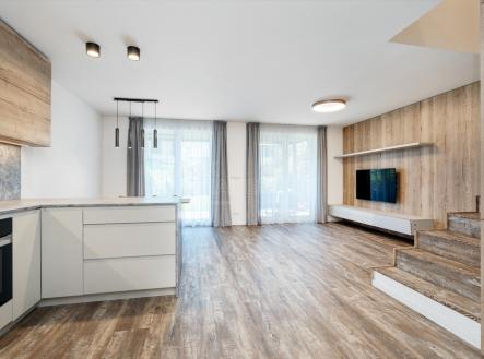 Pronájem domu/vily, 128 m²