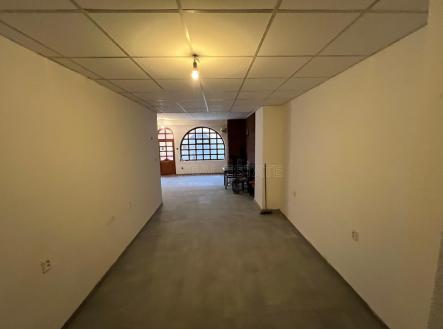 Pronájem obchodní prostory, 107 m²