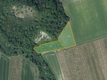 Prodej pozemku pro komerční výstavbu, 133 318 m²