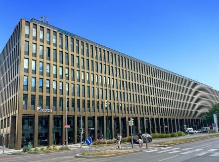 Pronájem kanceláře, 120 m²