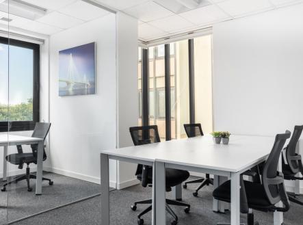 Pronájem kanceláře, 75 m²