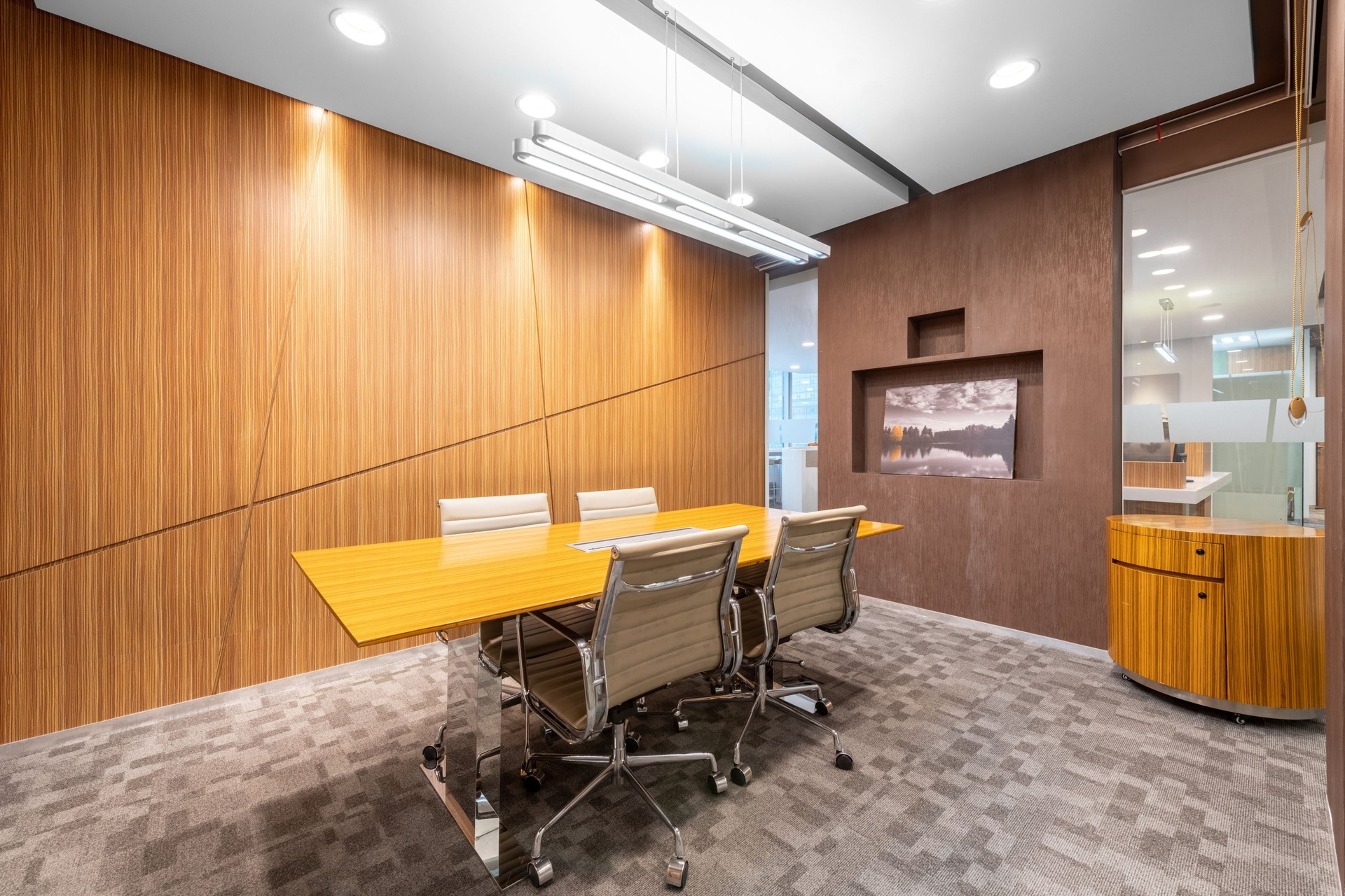 Generic Large meeting room_09
