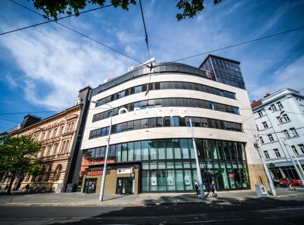 Pronájem - obchodní prostor, 191 m² obrázek