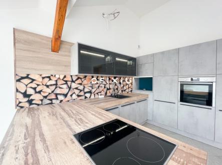 Pronájem bytu, 3+kk, 121 m²