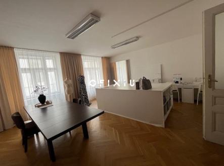 Pronájem - obchodní prostor, 44 m²