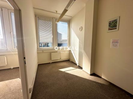 Pronájem kanceláře, 35 m²