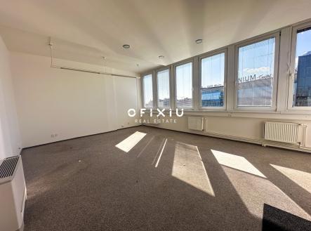 Pronájem kanceláře, 45 m²