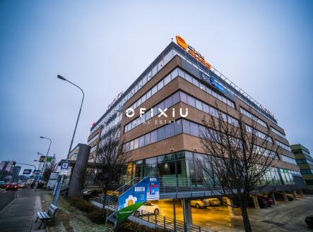 Pronájem obchodní prostor, 496 m²