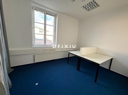 Pronájem kanceláře, 149 m²