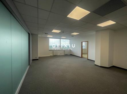 Pronájem kanceláře, 132 m²