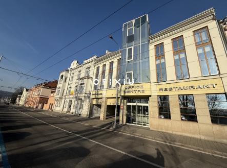 Pronájem kanceláře, 193 m²
