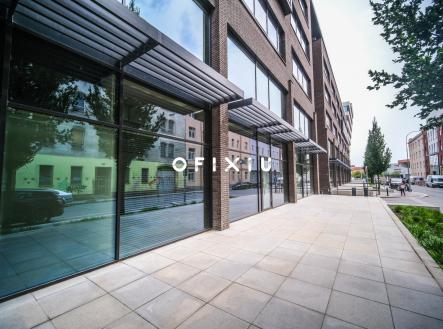 Pronájem - obchodní prostor, 126 m²