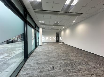 Pronájem - obchodní prostor, 126 m²