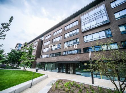 Pronájem - obchodní prostor, 84 m²