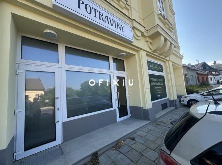 Pronájem - obchodní prostor, 127 m²