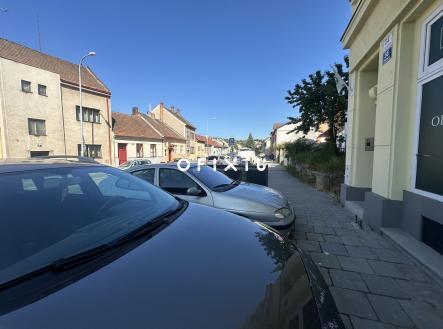 Pronájem - obchodní prostor, 127 m²