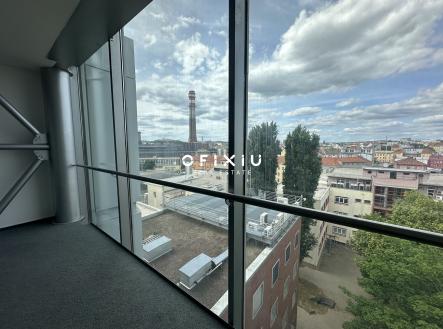 Pronájem kanceláře, 239 m²