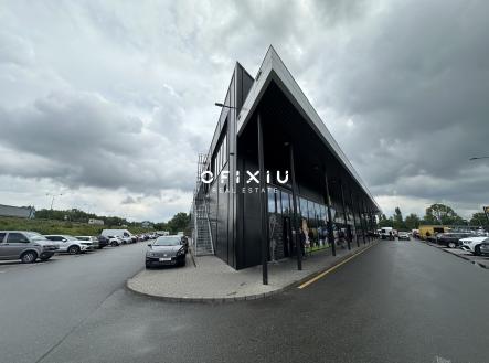 Pronájem obchodní prostor, 589 m²