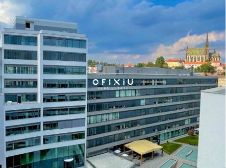 Pronájem kanceláře, 300 m²