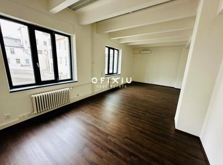 Pronájem kanceláře, 35 m²