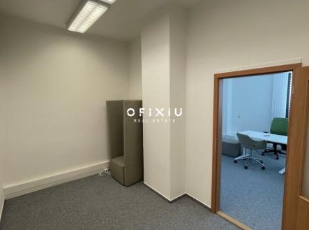 Pronájem kanceláře, 30 m²