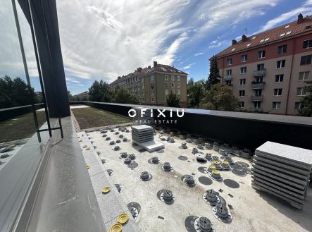 Pronájem kanceláře, 89 m²