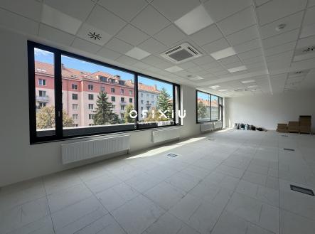 Pronájem kanceláře, 89 m²