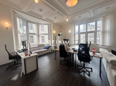 Pronájem kanceláře, 52 m²