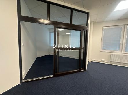 Pronájem kanceláře, 55 m²