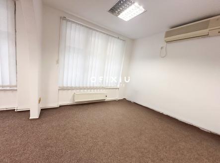 Pronájem kanceláře, 33 m²