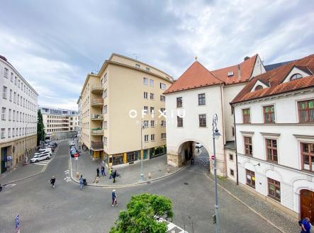 Pronájem kanceláře, 66 m²