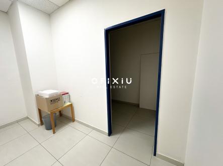 Pronájem kanceláře, 66 m²