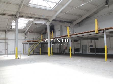 Pronájem komerčního objektu, sklad, 820 m²